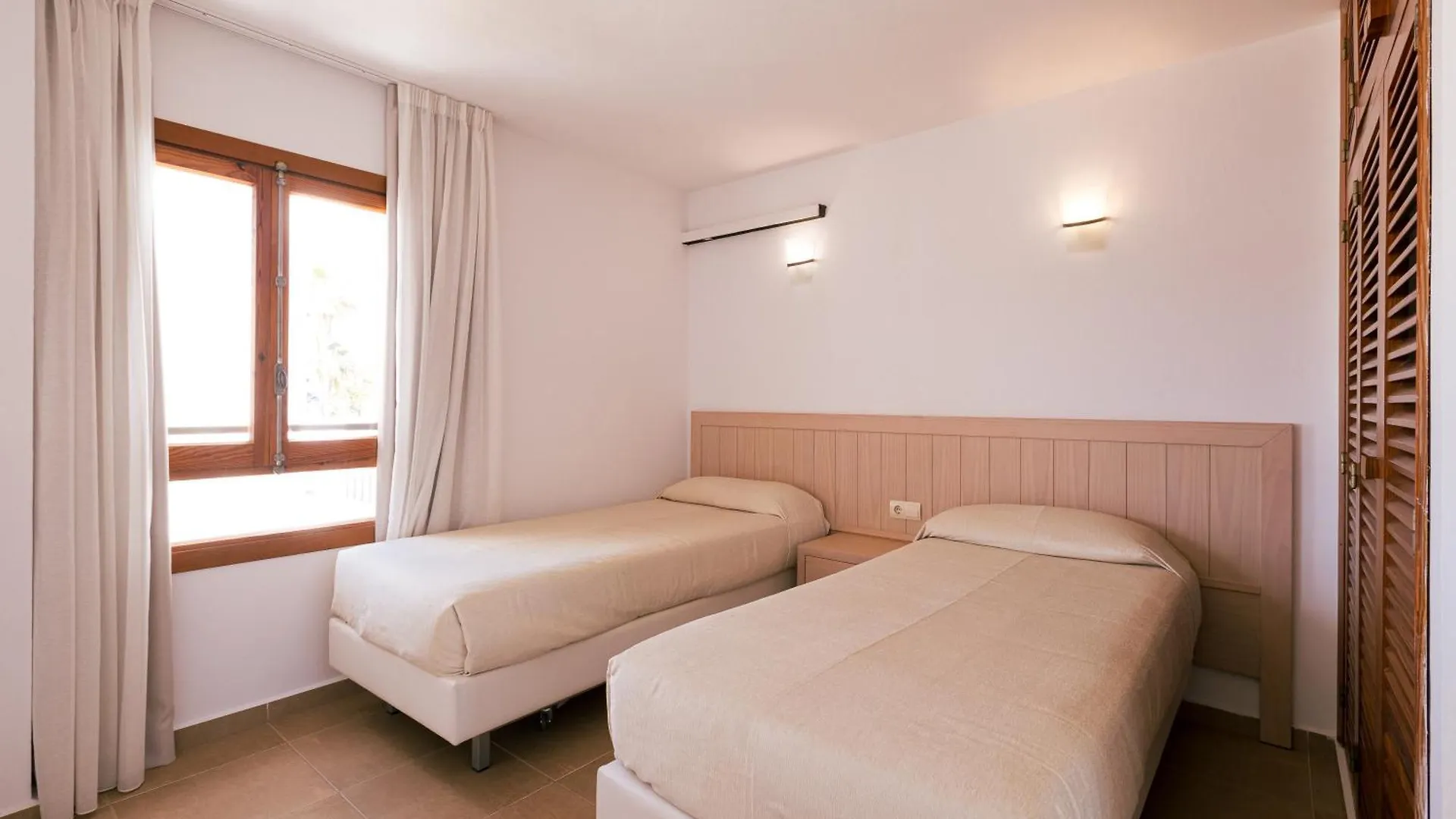 Bossa Bay - Mc Apartments Ibiza España