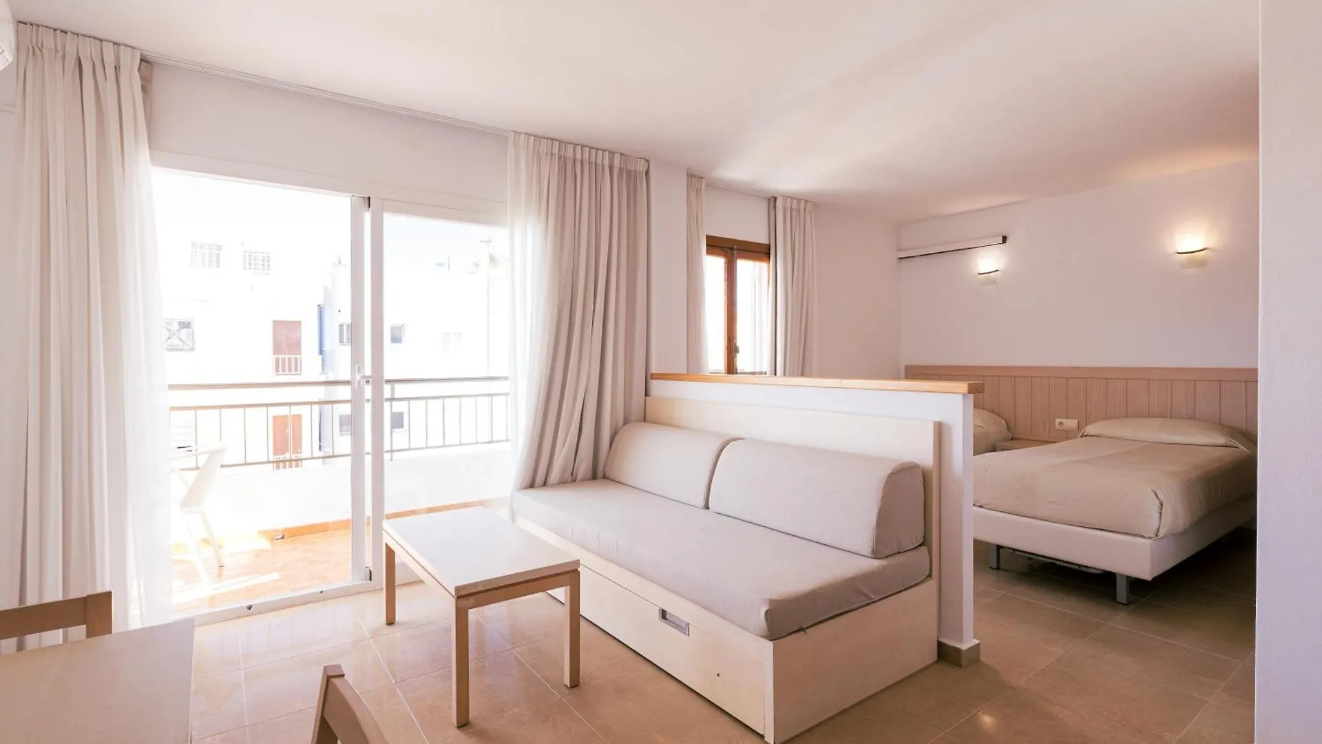 Bossa Bay - Mc Apartments Ibiza